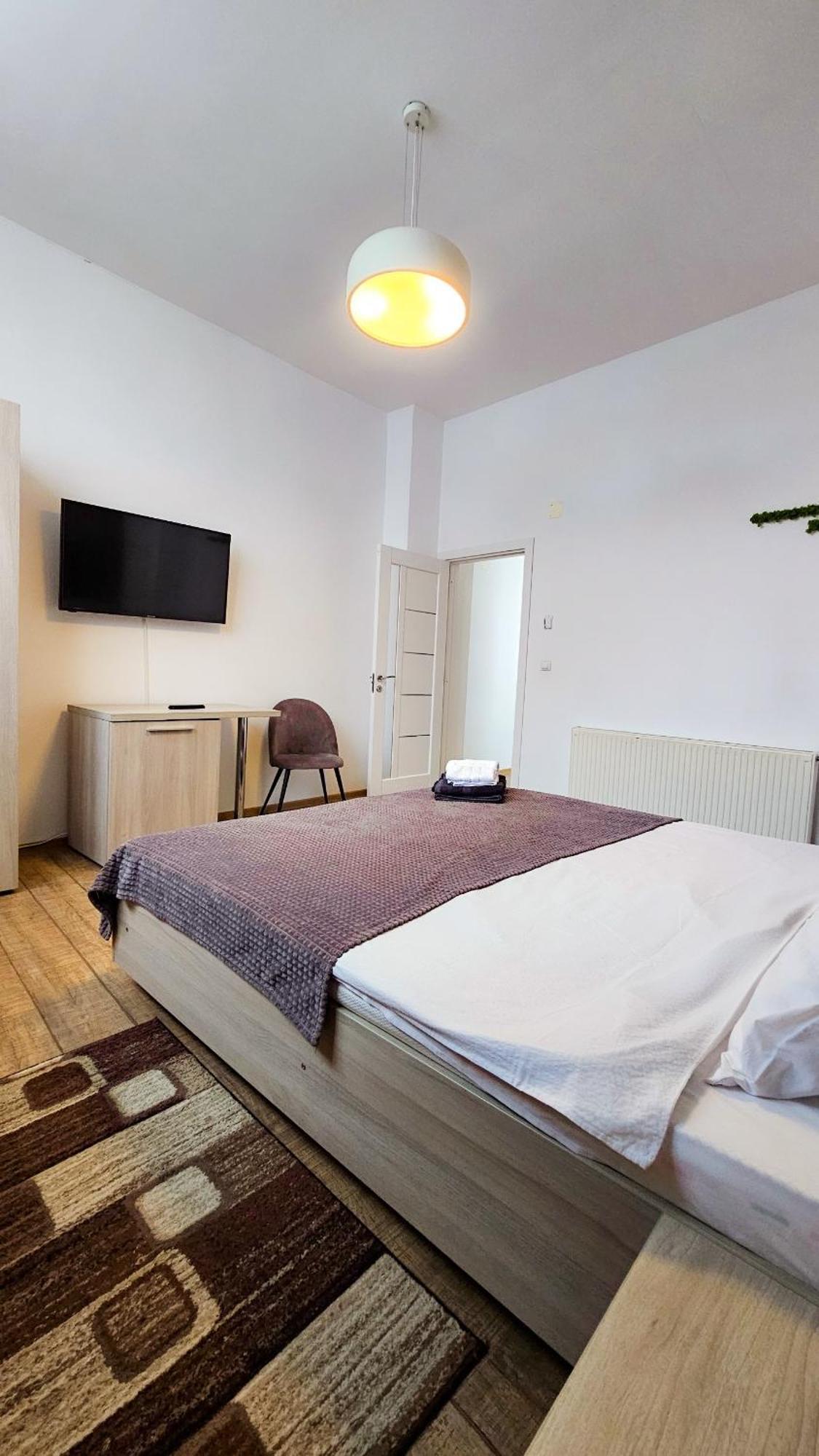 Neva Apartments Fagaras Luaran gambar