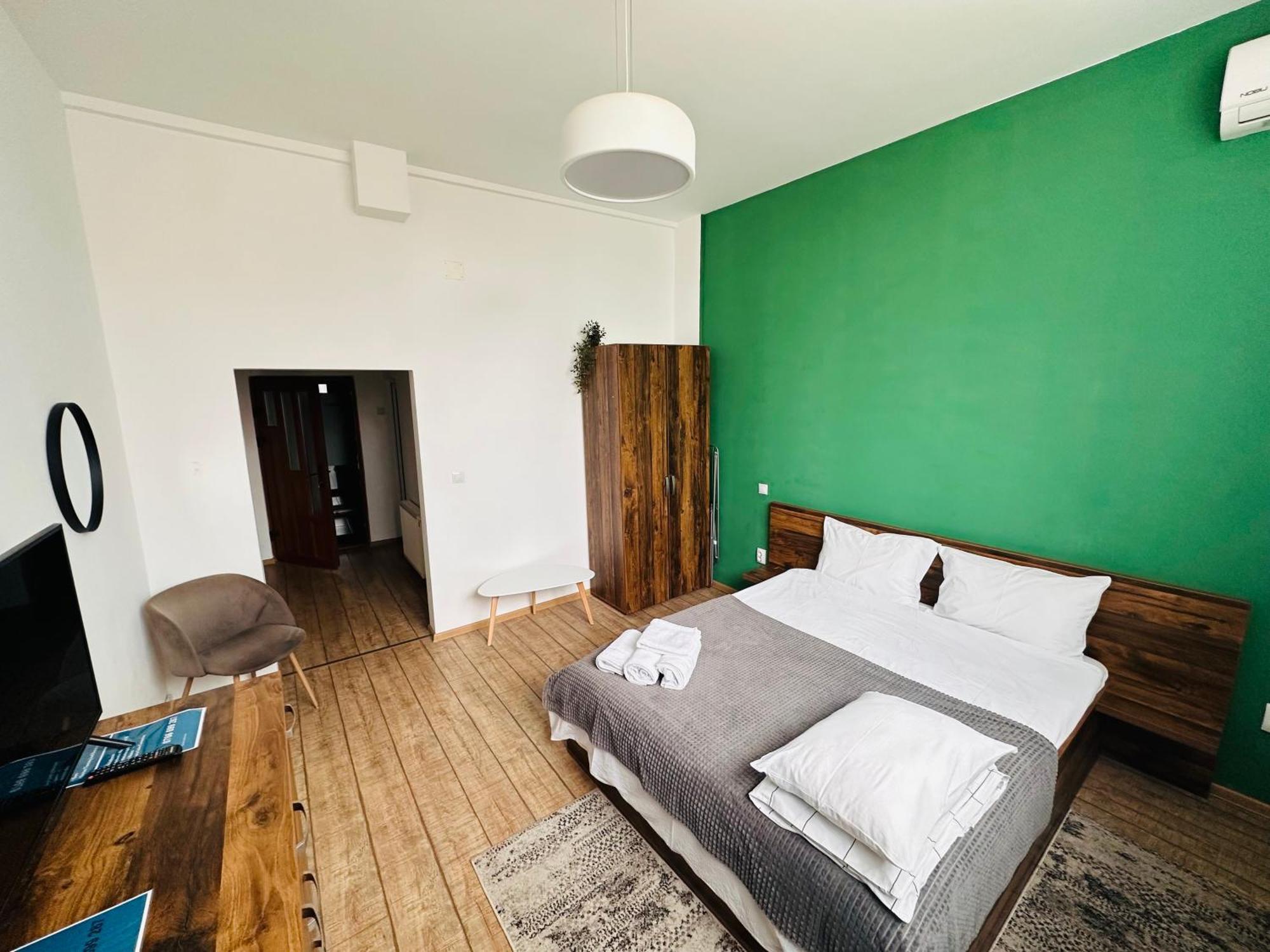 Neva Apartments Fagaras Luaran gambar
